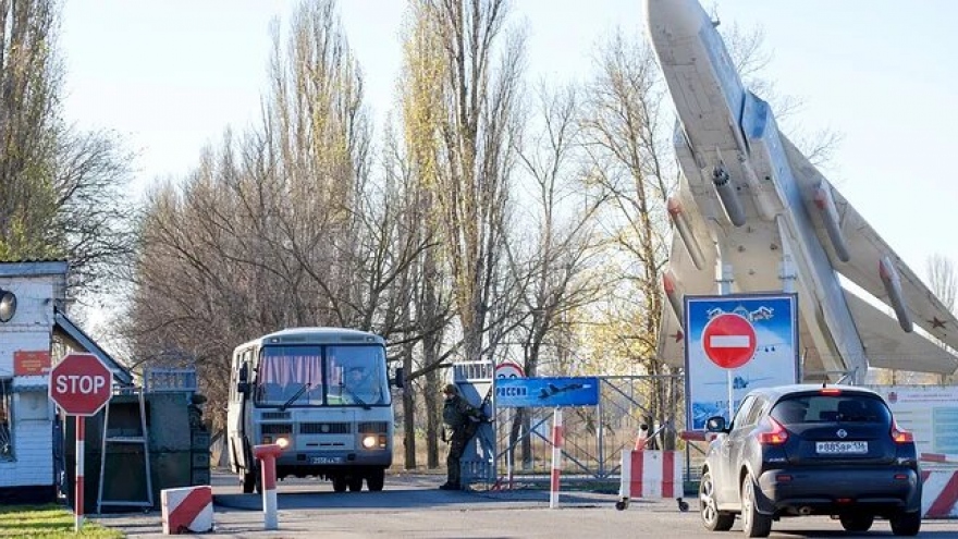 Ba quân nhân thiệt mạng trong vụ xả súng tại sân bay gần Voronezh (Nga)