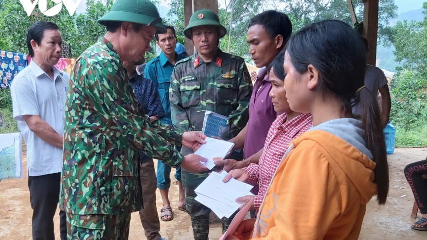 Qua cơn hoạn nạn càng thắm đượm tình quân-dân