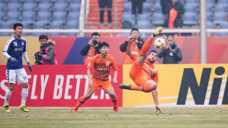 Nợ lương HLV vô địch Bundesliga, CLB Trung Quốc bị cấm thi đấu ở AFC Champions League