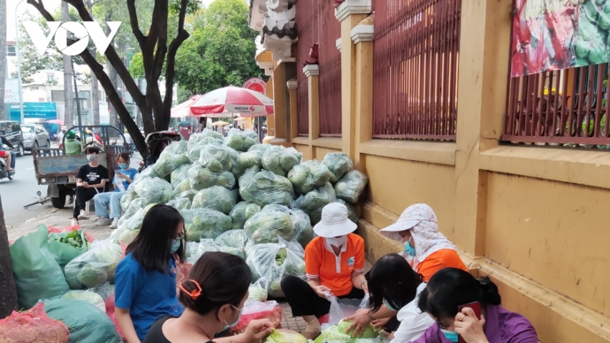 Bộ Công Thương hướng dẫn thu mua, tiêu thụ nông sản vùng có dịch