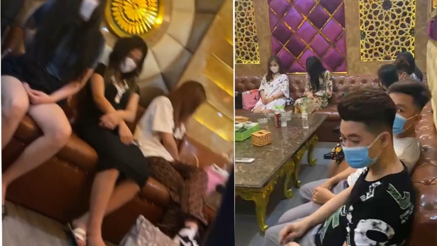 Phát hiện nhà hàng tại Hà Nội liên tục cho khách hát karaoke giữa mùa dịch
