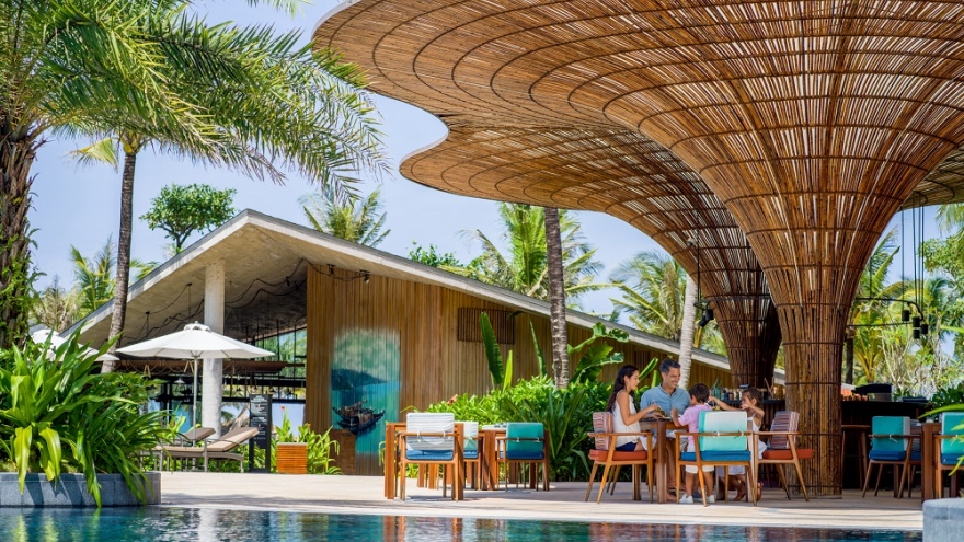 InterContinental Phu Quoc Long Beach Resort được vinh danh Khu Nghỉ dưỡng dành cho gia đình