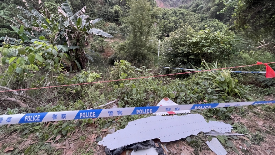 Đã tìm thấy hộp đen máy bay Boeing gặp nạn ở Trung Quốc