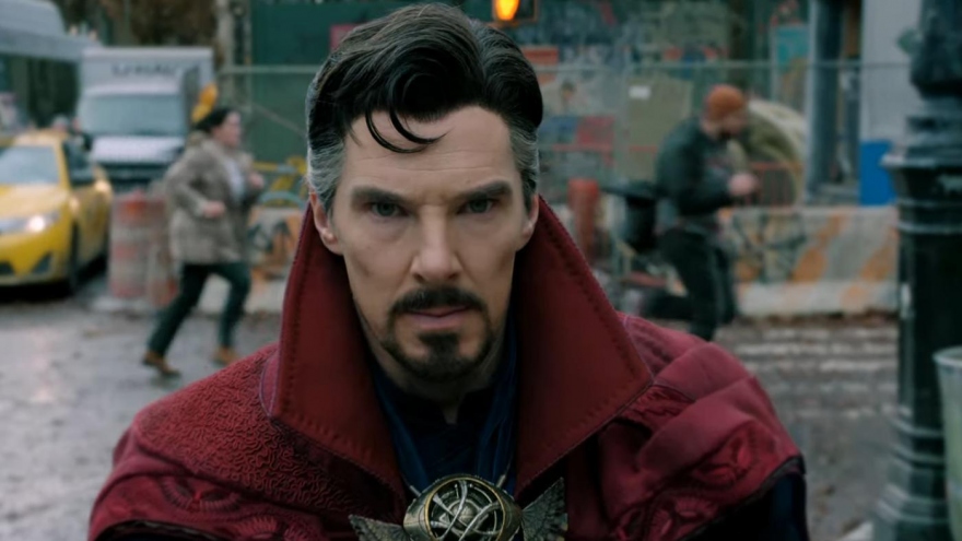 "Doctor Strange 2" tổng tấn công phòng vé thế giới, lập doanh thu 100 tỷ ở Việt Nam