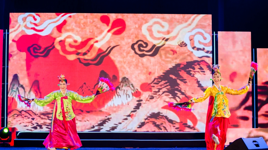 Đặc sắc chương trình nghệ thuật Việt - Hàn "Passion Show 2022"