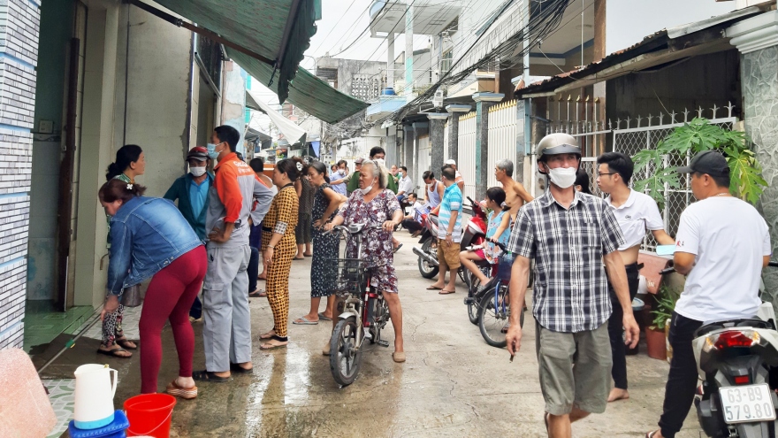 Mang dao, búa đuổi chém nạn nhân do nhớ lại mâu thuẫn trước đó