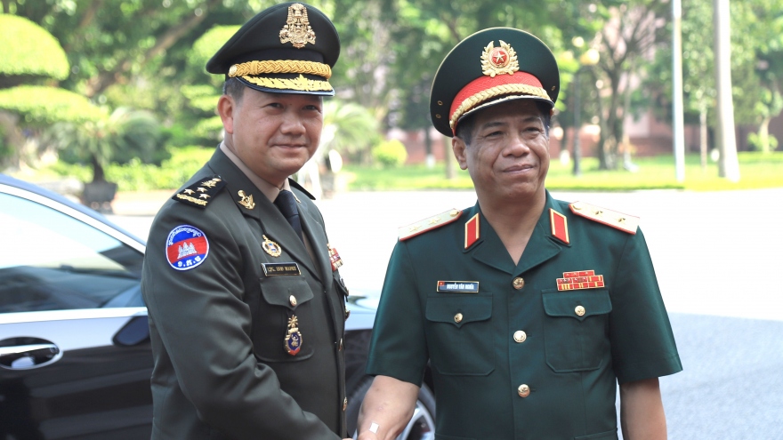 Đại tướng Hun Manet dẫn đầu đoàn quân sự cấp cao Campuchia làm việc tại Việt Nam
