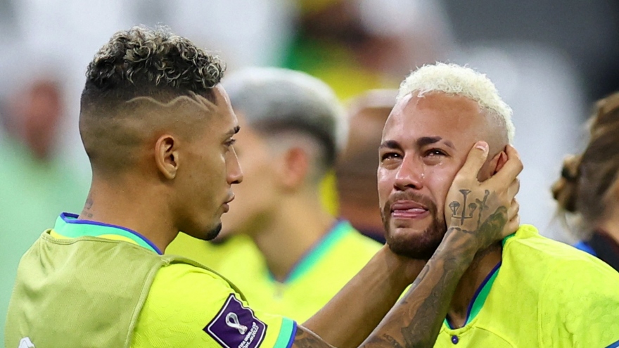 Neymar và dàn sao Brazil bật khóc nức nở khi thua đau Croatia