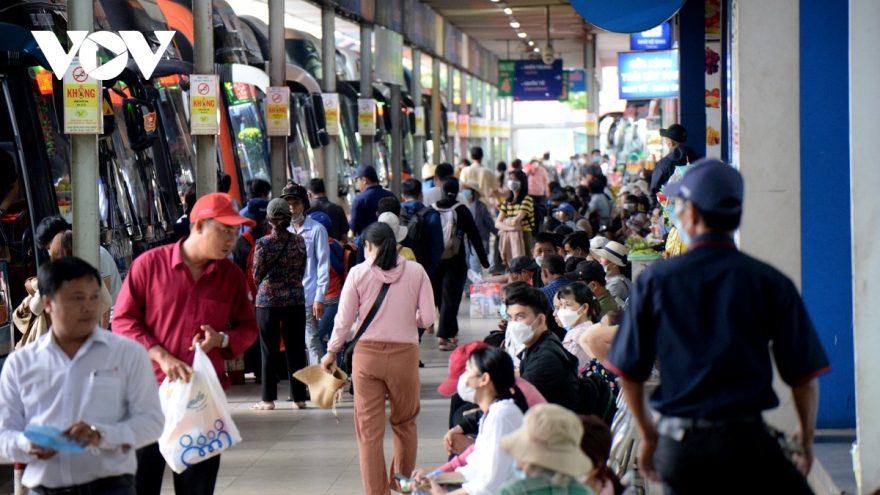  “Xả trạm thu phí nếu ùn tắc, không để chậm, huỷ chuyến bay dịp Tết”