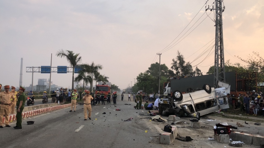 Thủ tướng yêu cầu khắc phục hậu quả vụ tai nạn nghiêm trọng tại Quảng Nam
