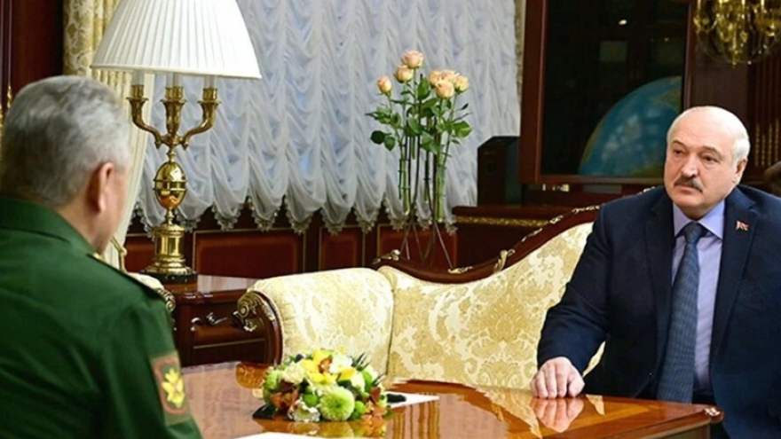 Tổng thống Lukashenko đề nghị Nga bảo vệ Belarus như lãnh thổ của mình