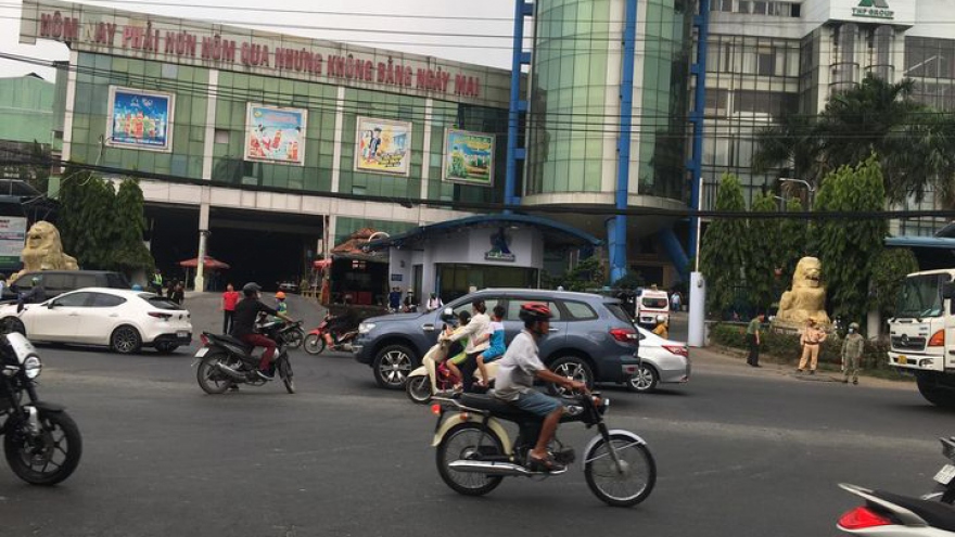 Phong tỏa trụ sở Công ty TNHH Thương mại-Dịch vụ Tân Hiệp Phát