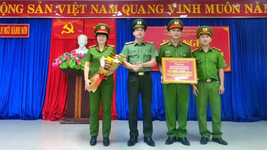 Khen thưởng Công an quận Ngũ Hành Sơn triệt phá thành công chuyên án ma túy