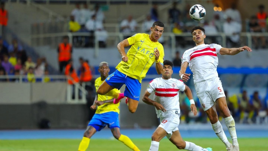 Ronaldo ghi bàn, tiếp tục mơ về danh hiệu với Al Nassr