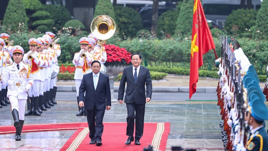 Toàn cảnh: Thủ tướng Phạm Minh Chính chủ trì lễ đón chính thức Thủ tướng Lào