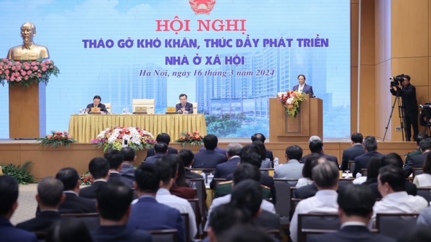 Thủ tướng: Thực hiện bằng được mục tiêu, số lượng nhà ở xã hội năm 2024