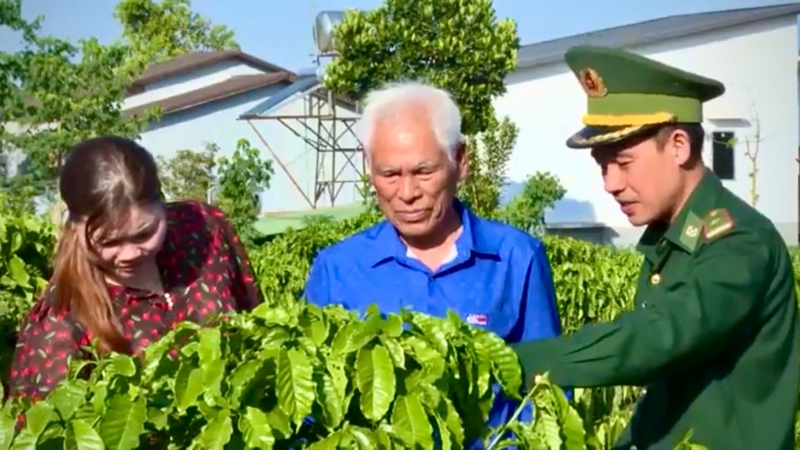 Đưa đảng viên quân hàm xanh về với buôn làng, kinh nghiệm từ Đắk Nông