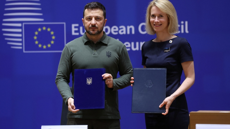EU và Ukraine ký thỏa thuận an ninh