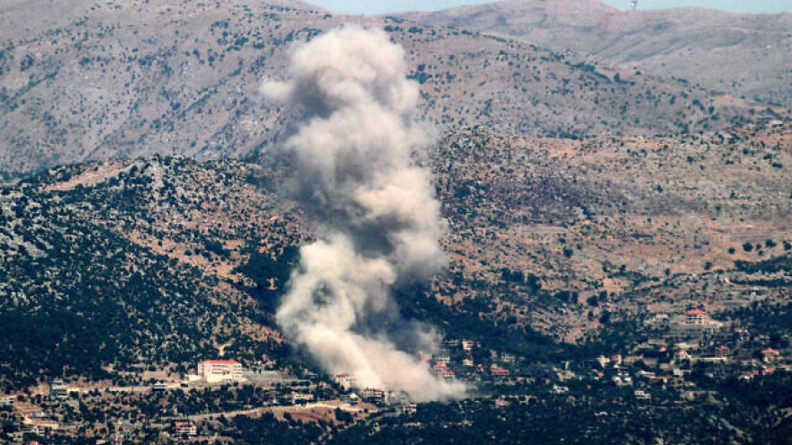 Israel đẩy mạnh không kích vào Lebanon