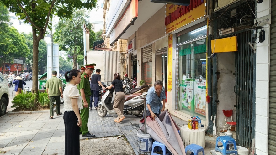 Phường Hàng Bài tập trung xử lý các vi phạm trật tự đô thị