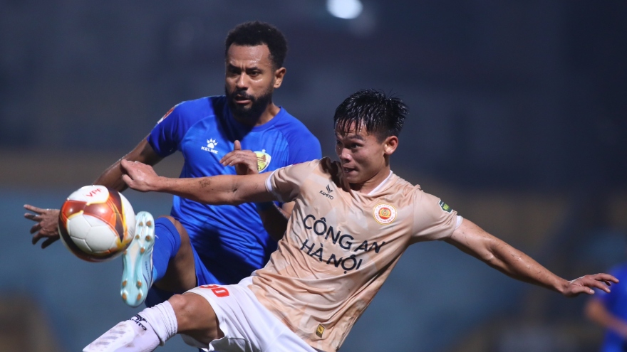Chuyển nhượng V-League: SLNA bổ sung tuyển thủ U23 Việt Nam