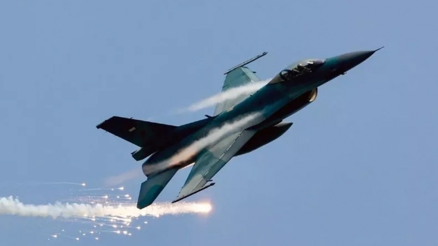 Công ty Nga trao thưởng cho phi công bắn hạ chiếc F-16 đầu tiên 15 triệu rúp