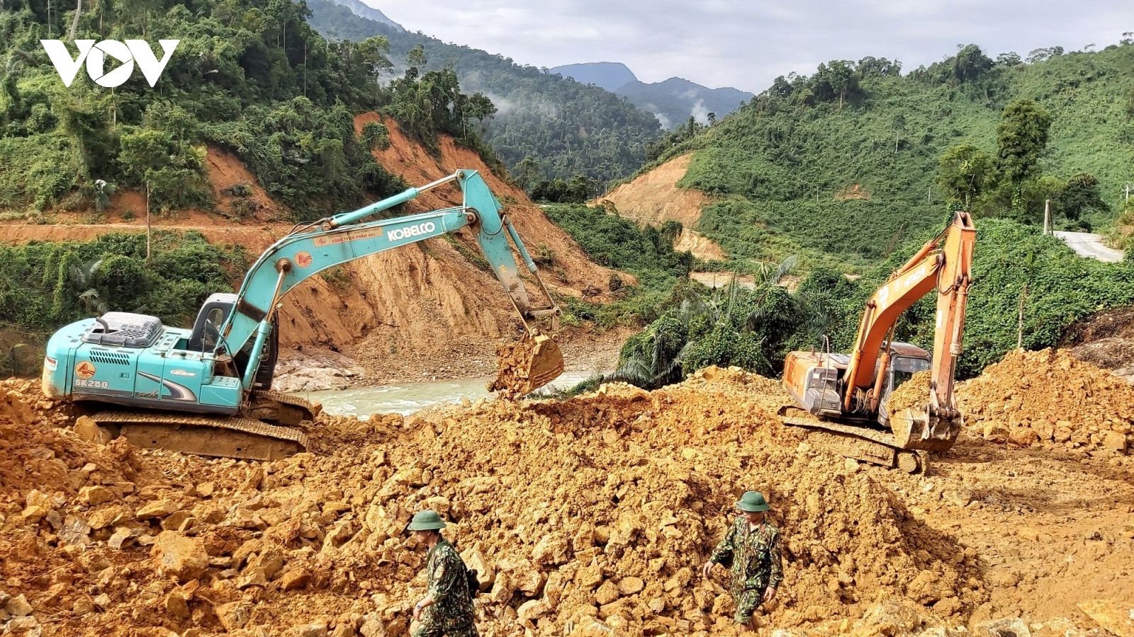 Thừa Thiên Huế nối lại việc tìm kiếm các nạn nhân mất tích tại thủy điện Rào Trăng 3