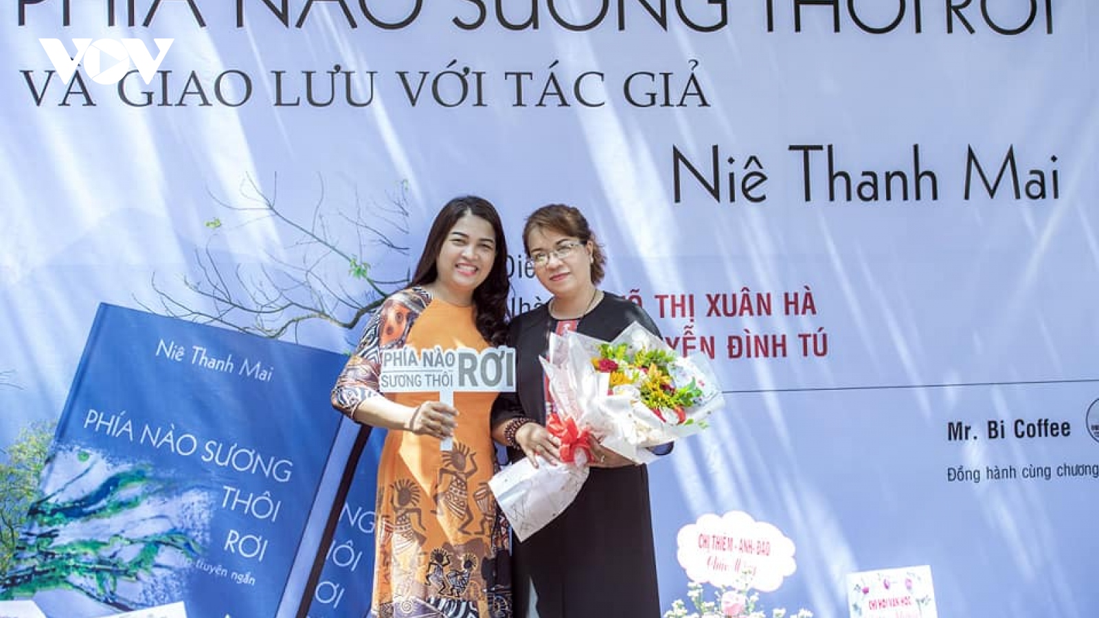 Phụ nữ buôn làng "vượt sóng, ra khơi"