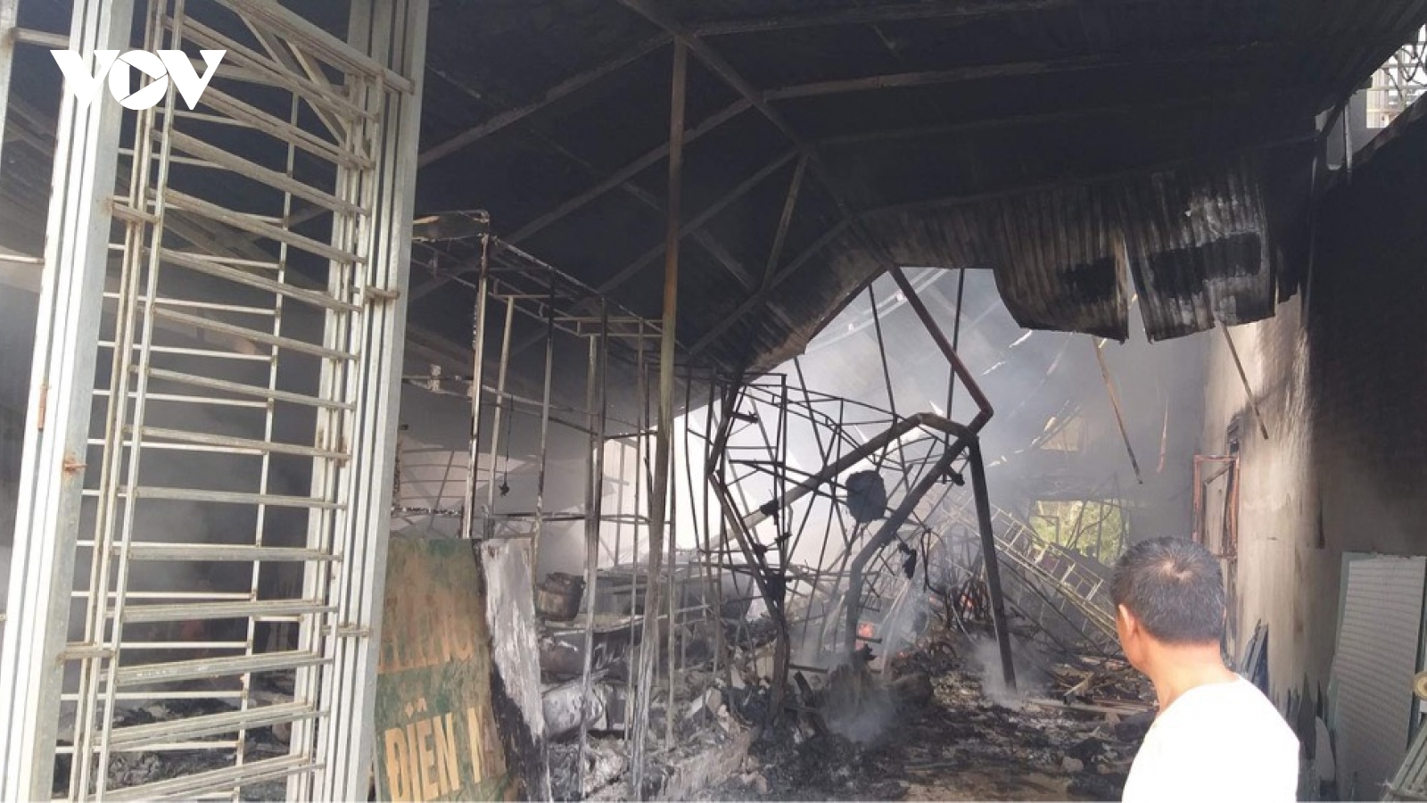 Cháy 3 nhà dân ở Yên Bái, ước thiệt hại gần 1,8 tỷ đồng