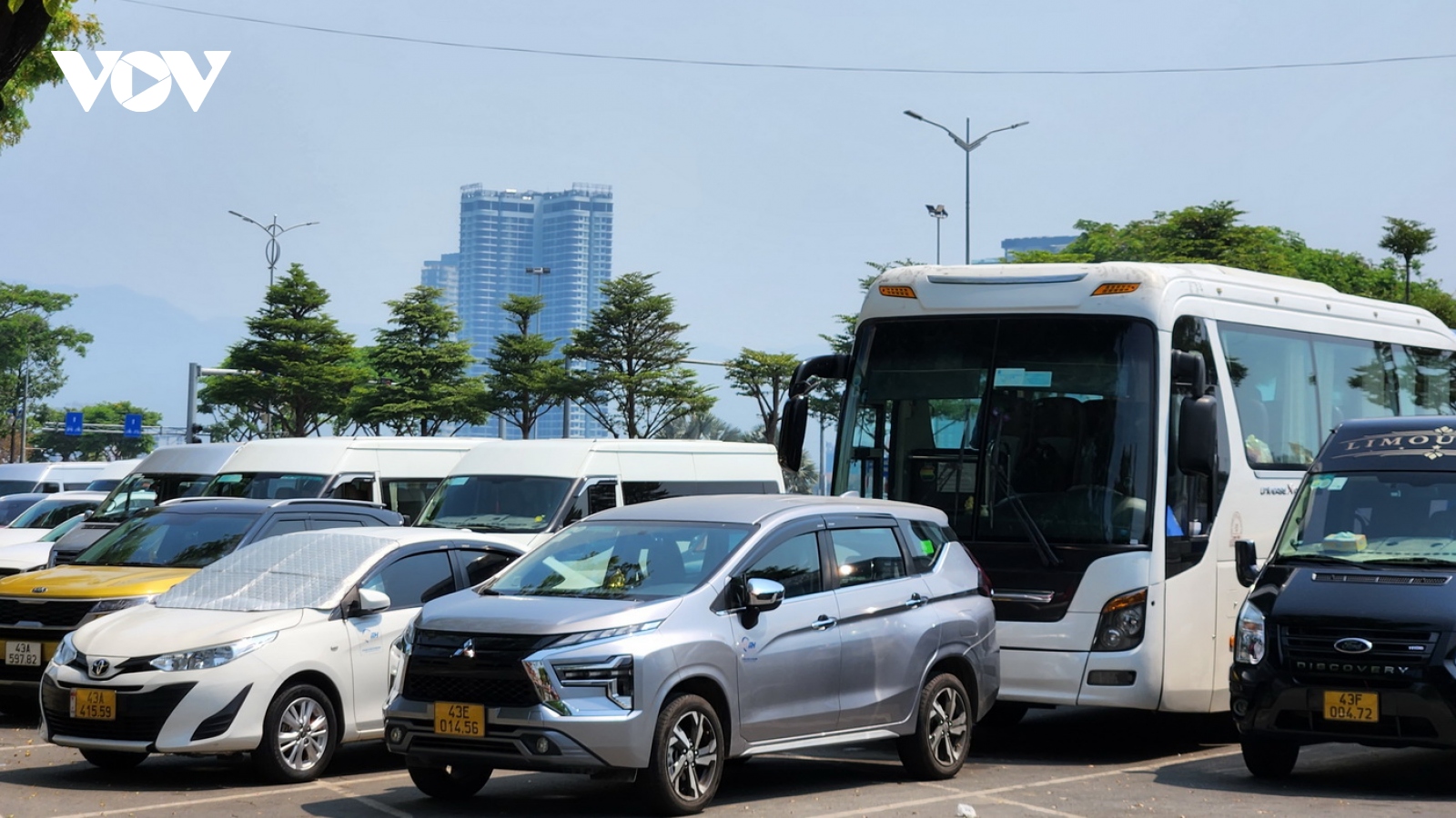 Khách tăng mạnh giúp "hồi sinh" ngành vận tải du lịch tại Đà Nẵng