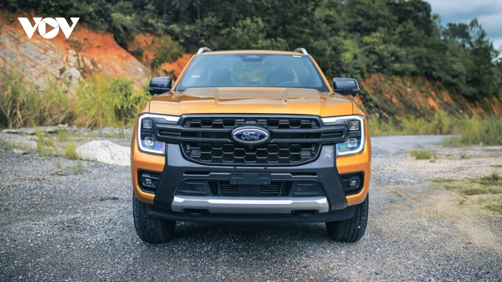 Ford Ranger tiếp tục là mẫu xe "thống trị" phân khúc bán tải