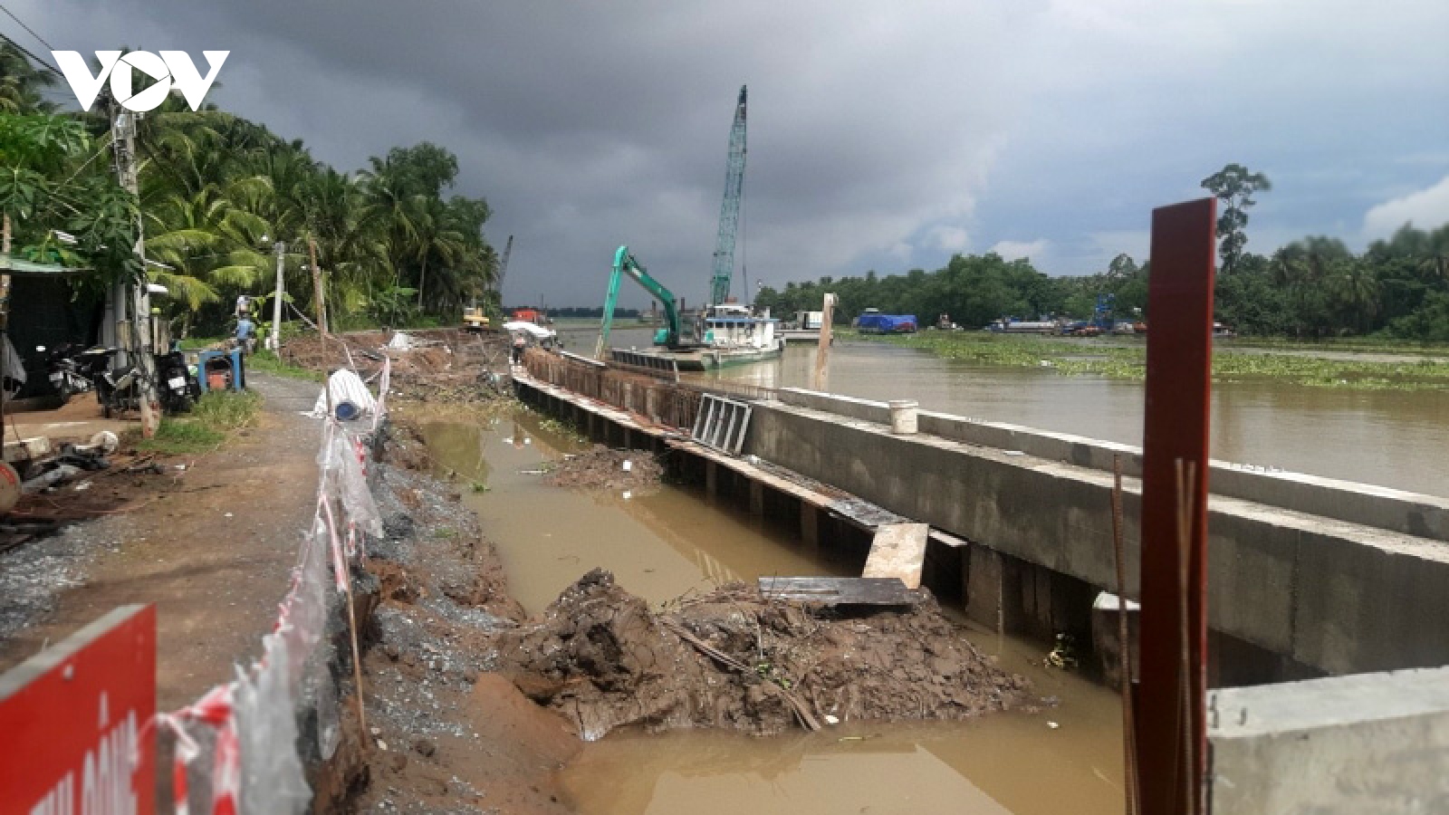 Tiền Giang đầu tư gần 80 tỷ đồng xây kè chống sạt lở tại các “điểm nóng” ven sông