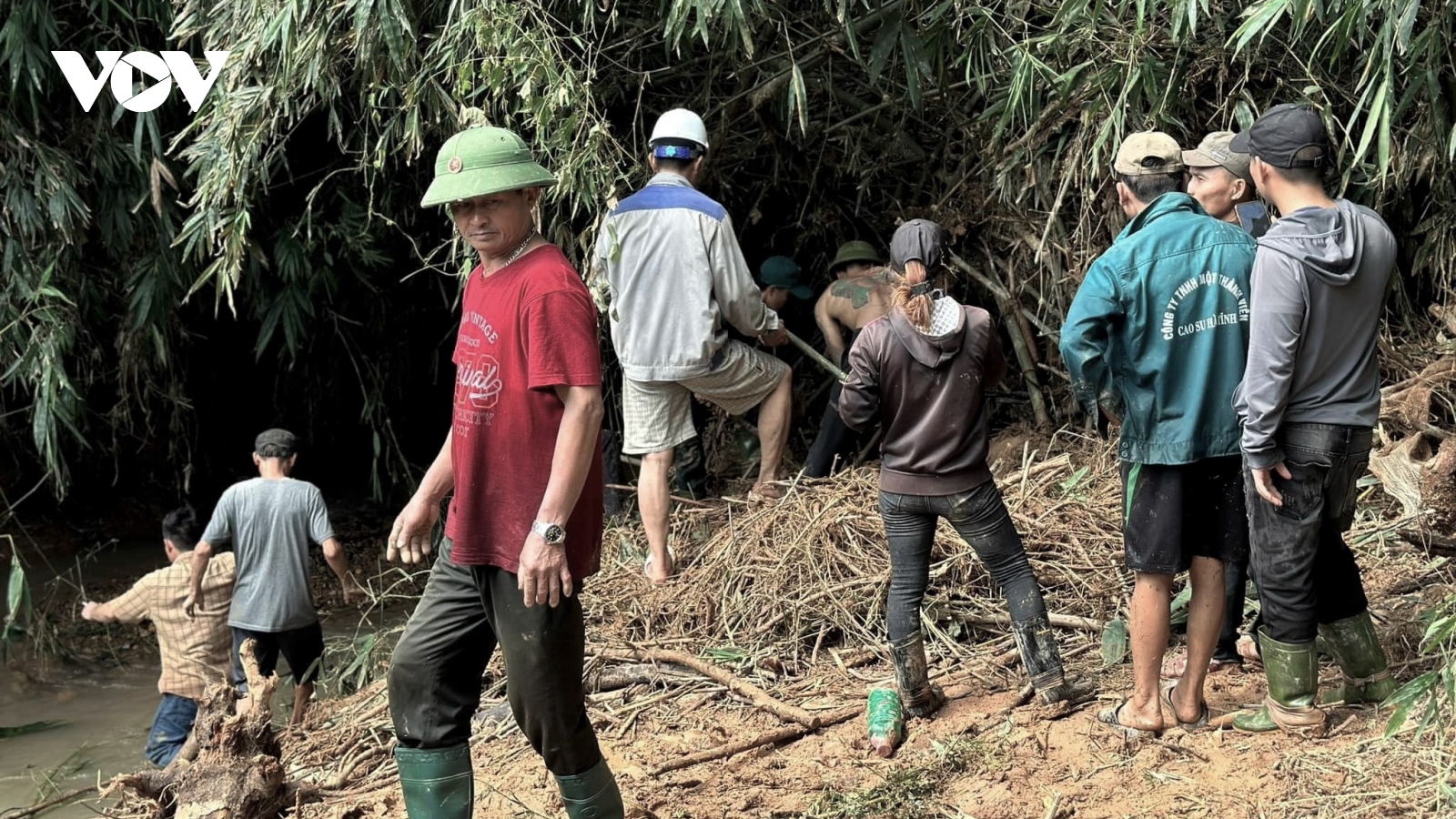 Tìm thấy thi thể người phụ nữ sau 4 ngày bị nước cuốn mất tích