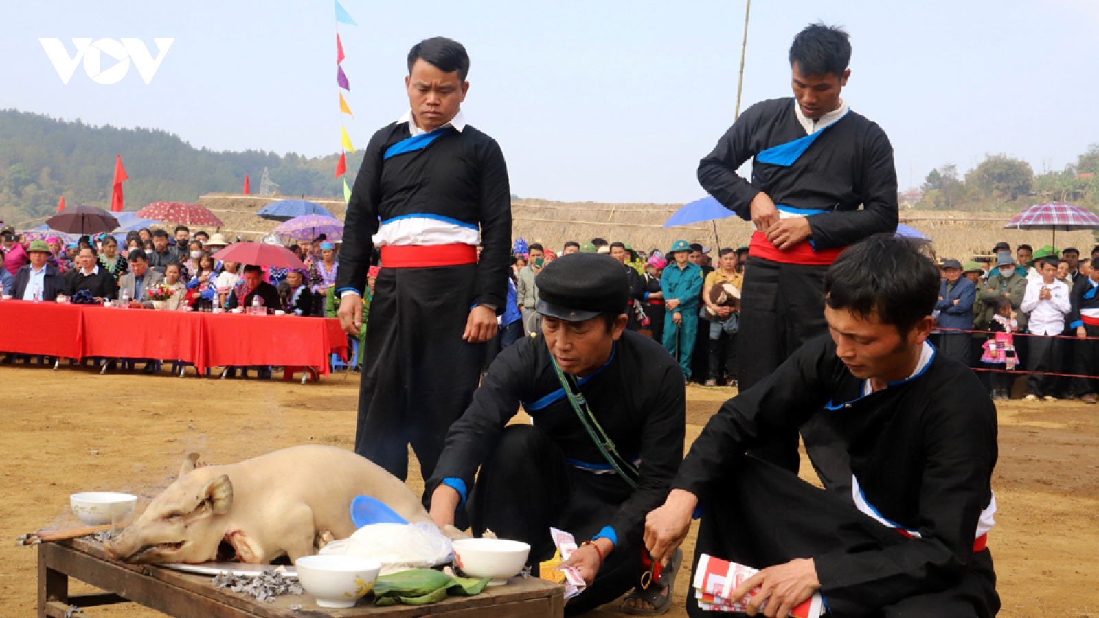 Lên Lai Châu vui hội Gầu Tào