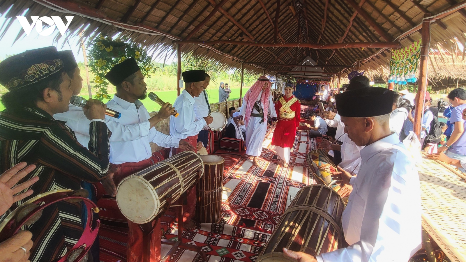 Xuân về trên khắp xóm, ấp vùng biên giới An Giang