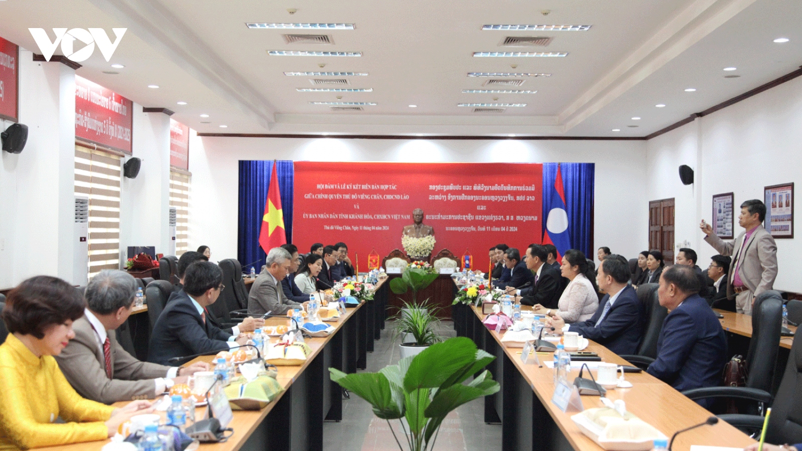 Khánh Hòa và Thủ đô Vientiane tăng cường quan hệ hợp tác