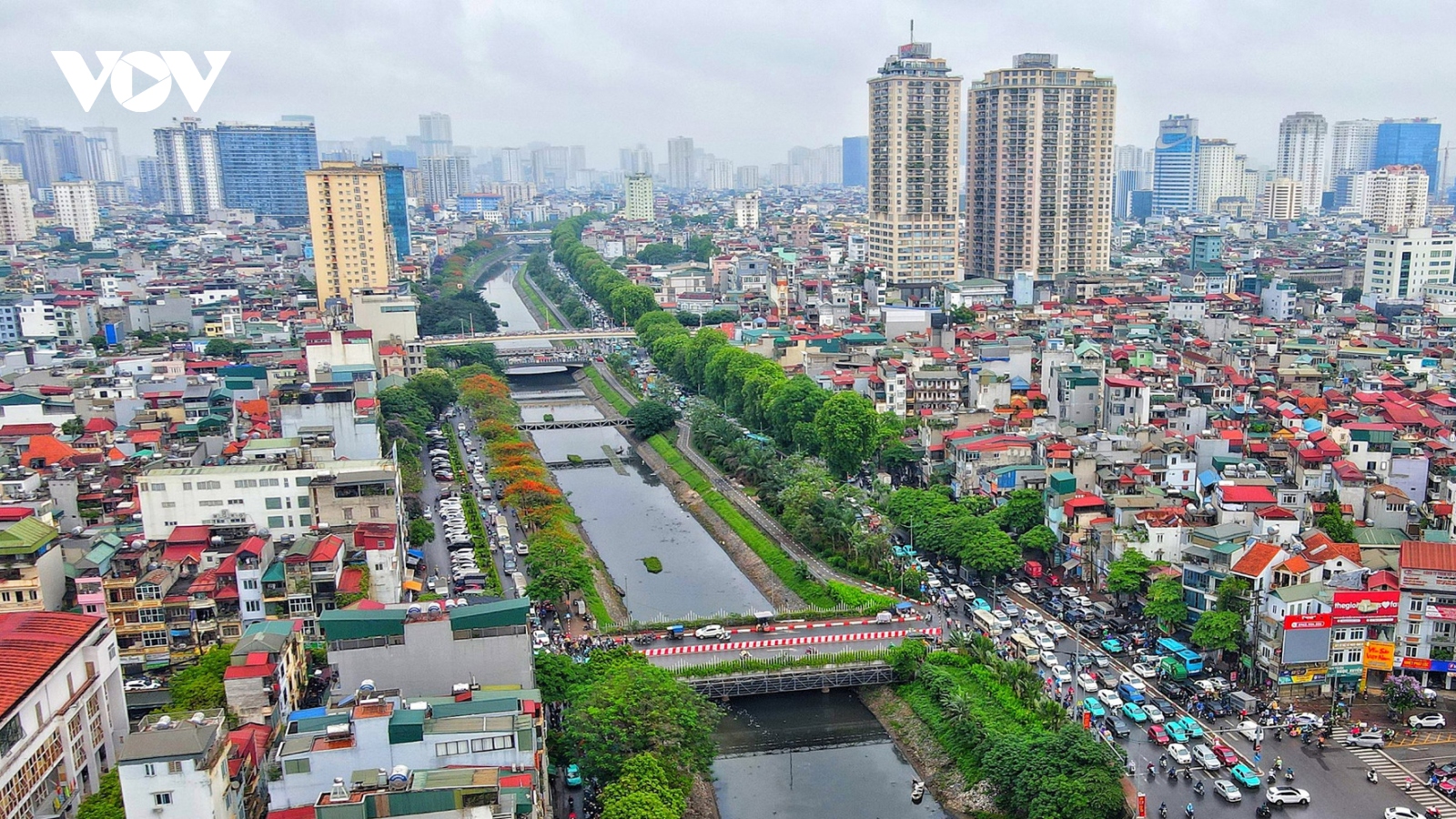 Việc mở rộng đường Láng để giảm ùn tắc giao thông chỉ là giải pháp tình thế