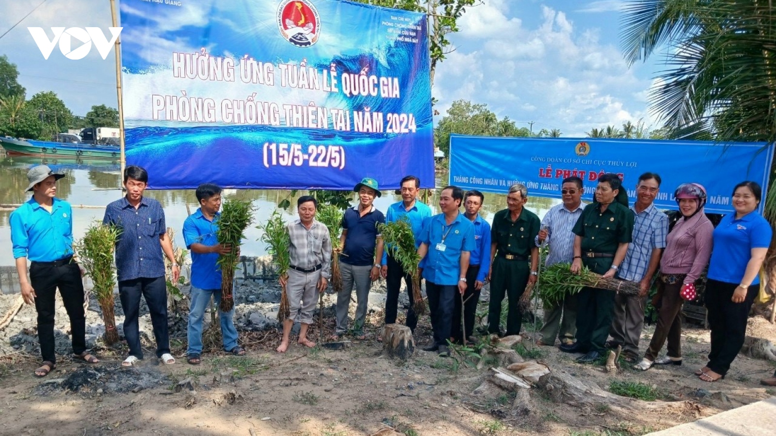 Hậu Giang thực hiện gần 600km kè sinh thái chống sạt lở bờ sông