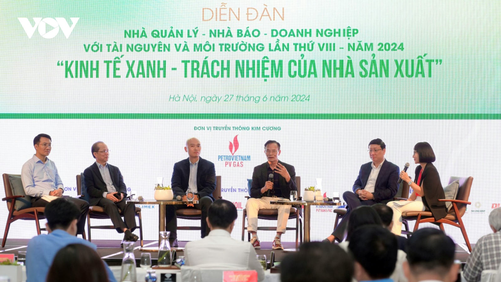 Nhà sản xuất, doanh nghiệp phải chuyển đổi xanh hoặc sẽ bị đào thải