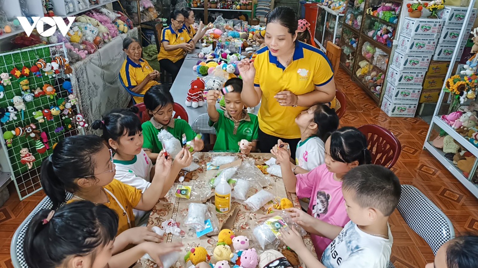 Những “nàng Bân” dưới chân núi Yên Tử