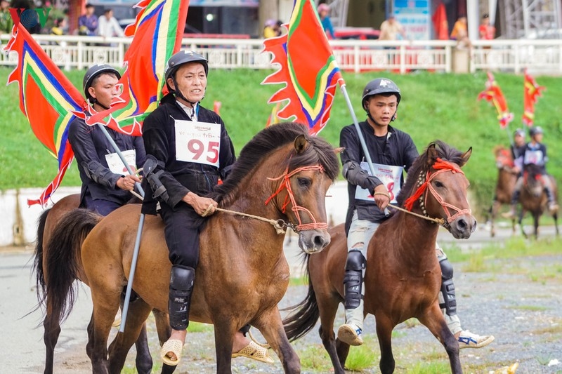 “Vó ngựa trên mây”- giải đua ngựa độc đáo trên mái nhà Đông Dương