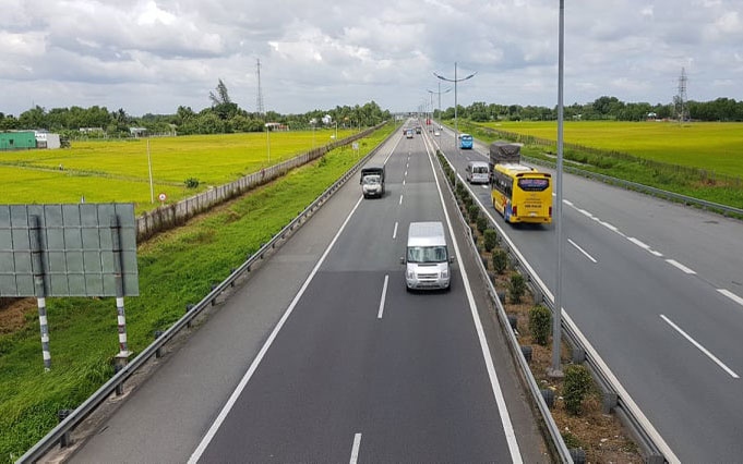 Nâng cấp hệ thống chiếu sáng trên cao tốc TPHCM – Trung Lương