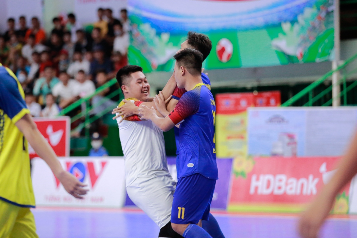 Futsal HDBank VĐQG 2020: Phản công sắc bén, Quảng Nam hạ gục Cao Bằng