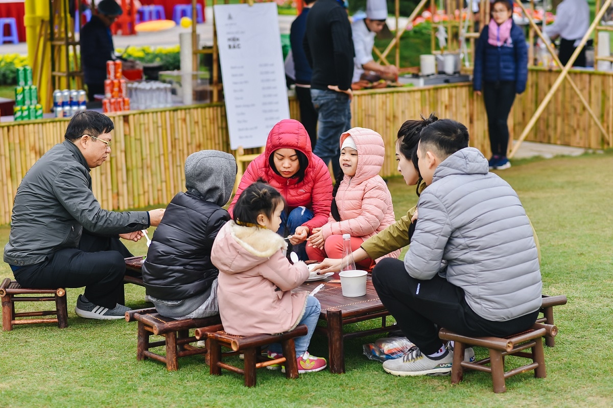 Hưởng trọng đặc sản “vòng quanh châu Á” ngay trên “sân nhà”