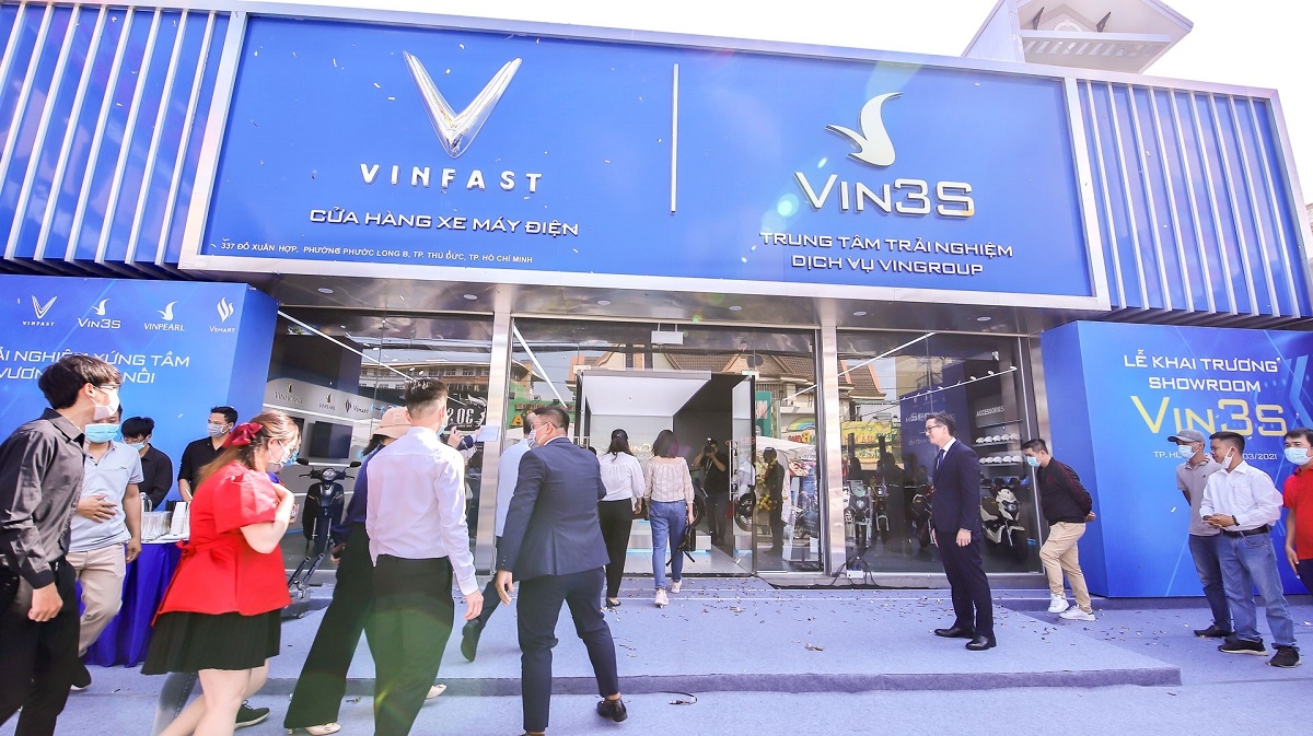 Khai trương 64 showroom xe máy điện Vinfast kết hợp trung tâm trải nghiệm Vin3S toàn quốc