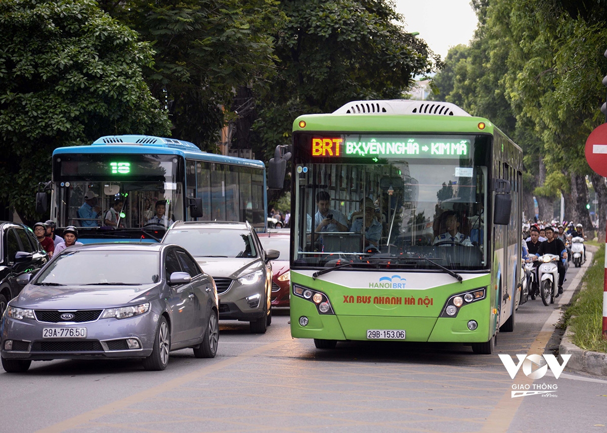 Xe buýt nhanh BRT 01: Bất ổn, bất thường, có dấu hiệu tiêu cực và lợi ích nhóm?