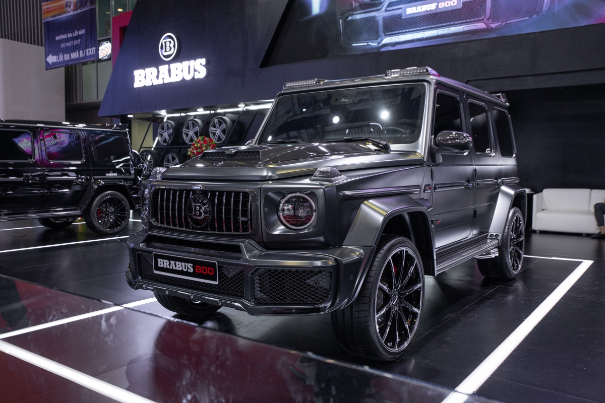 Cận cảnh xế độ Brabus giá khoảng 20 tỷ đồng tại triển lãm ô tô Việt Nam 2022