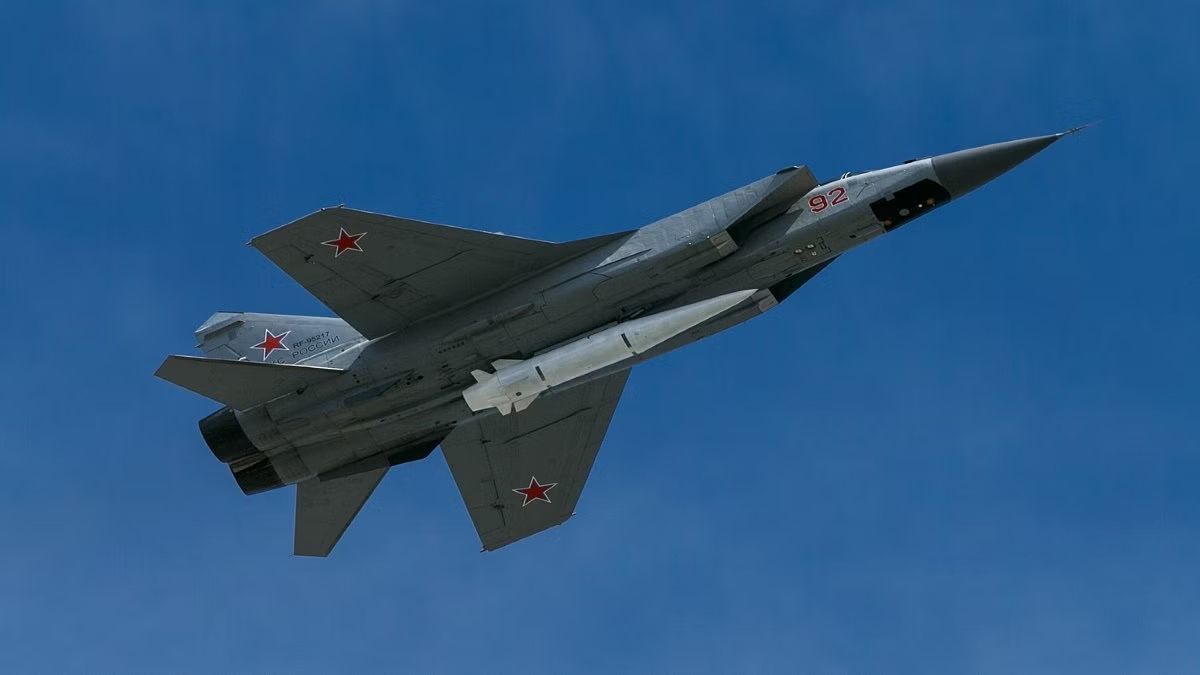 Vai trò của vệ tinh Resurs-P trong vụ Nga phá hủy máy bay Su-24MR Ukraine