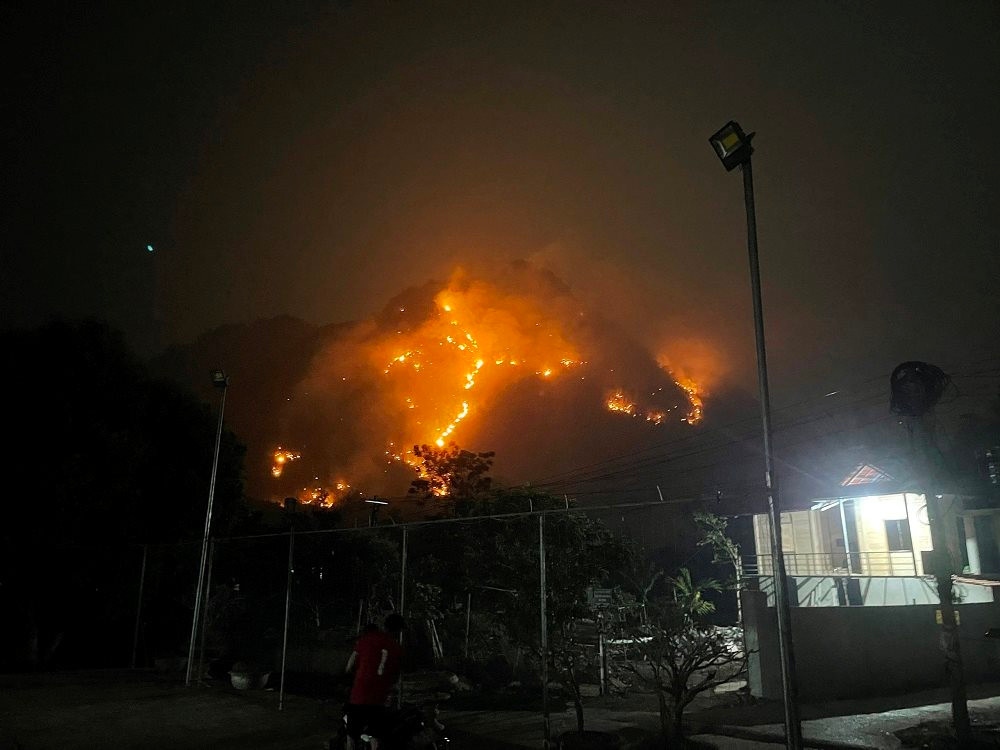 Nắng nóng gây ra gần 50 vụ cháy rừng ở Sơn La trong hơn 1 tháng qua