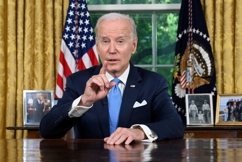 Tổng thống Biden sẵn sàng ký dự luật nâng trần nợ công